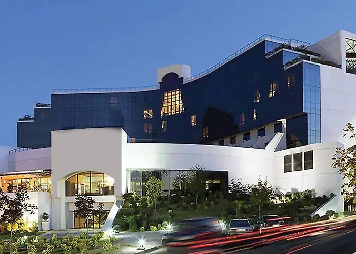 Mak Albania Hotel